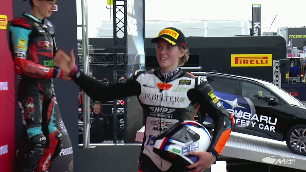 Anina Urlass (16): Nachwuchsstar der Moto4