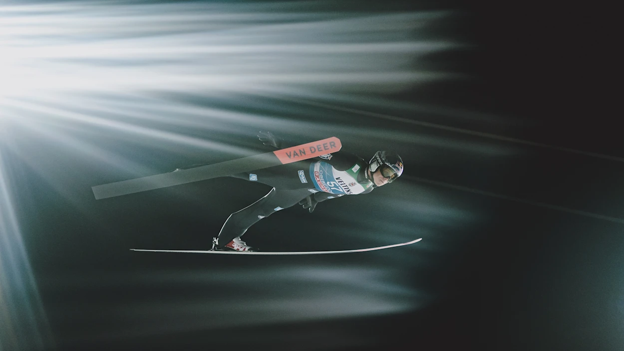 Red Bull Target Jumping: Das Skisprung-Highlight im kostenlosen Livestream und TV