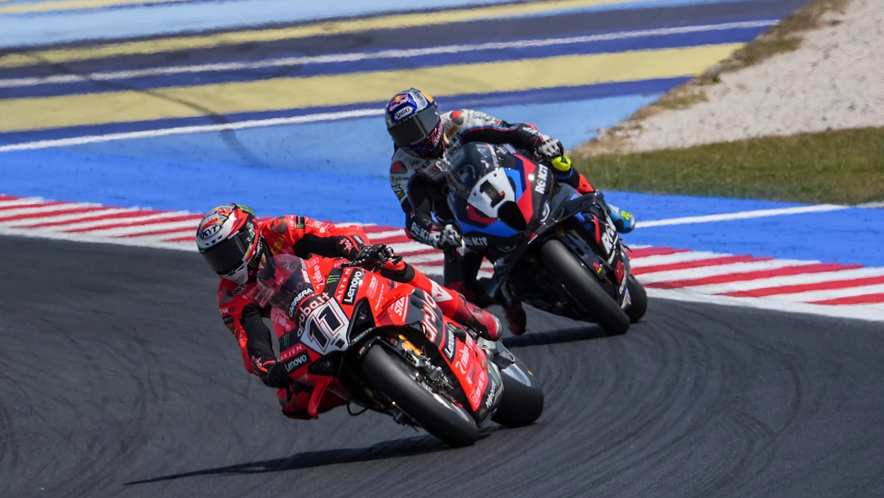 Pirelli Emilia-Romagna Round: Highlights Rennen 1 | FIM Superbike World Championship - Stop 6