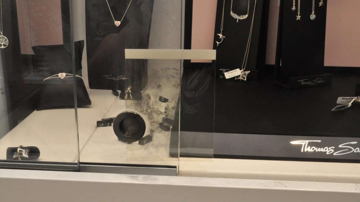 Fahndung Österreich: Juwelierraub in OÖ - diese Uhren wurden gestohlen