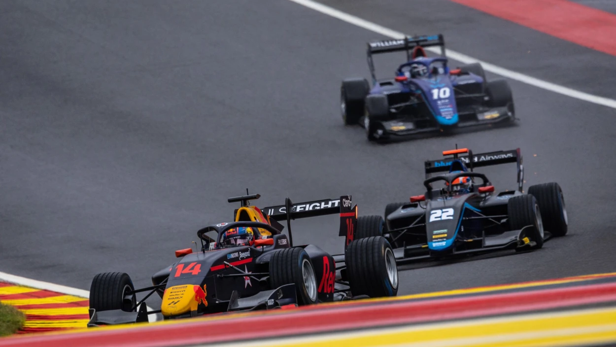 Formel 3 2024: Alle Live-Rennen bei ServusTV und ServusTV On