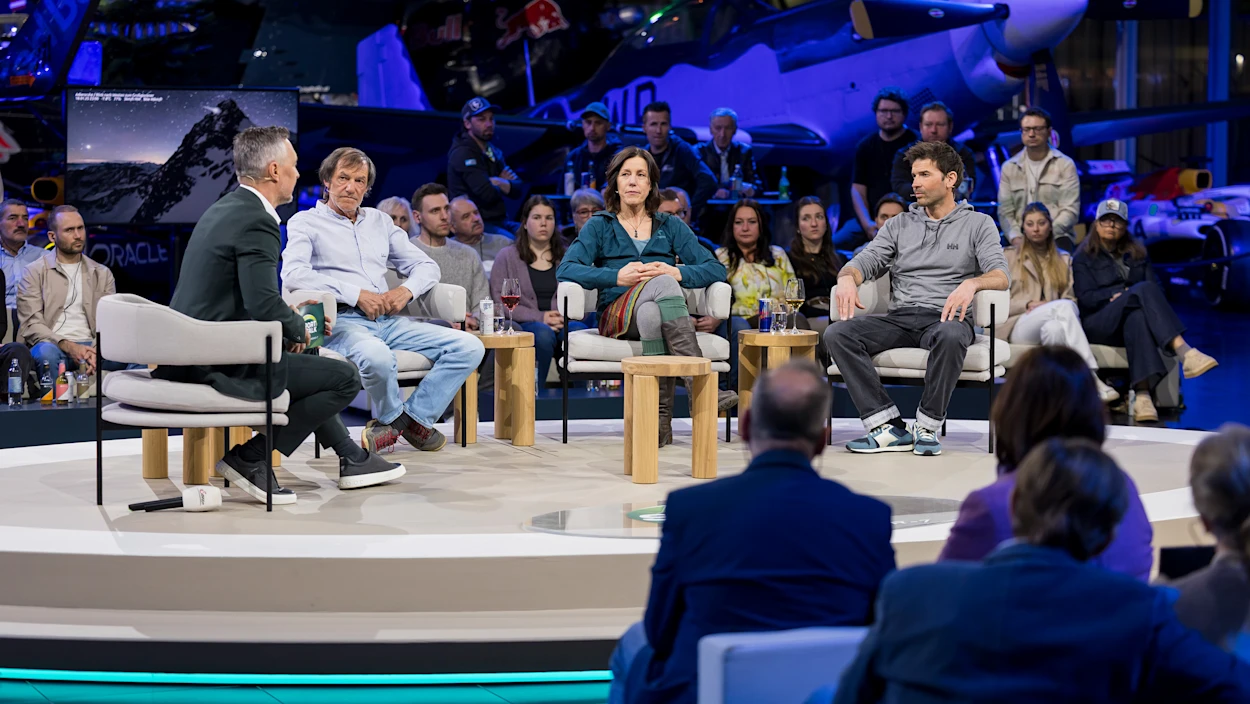 Sport und Talk aus dem Hangar-7