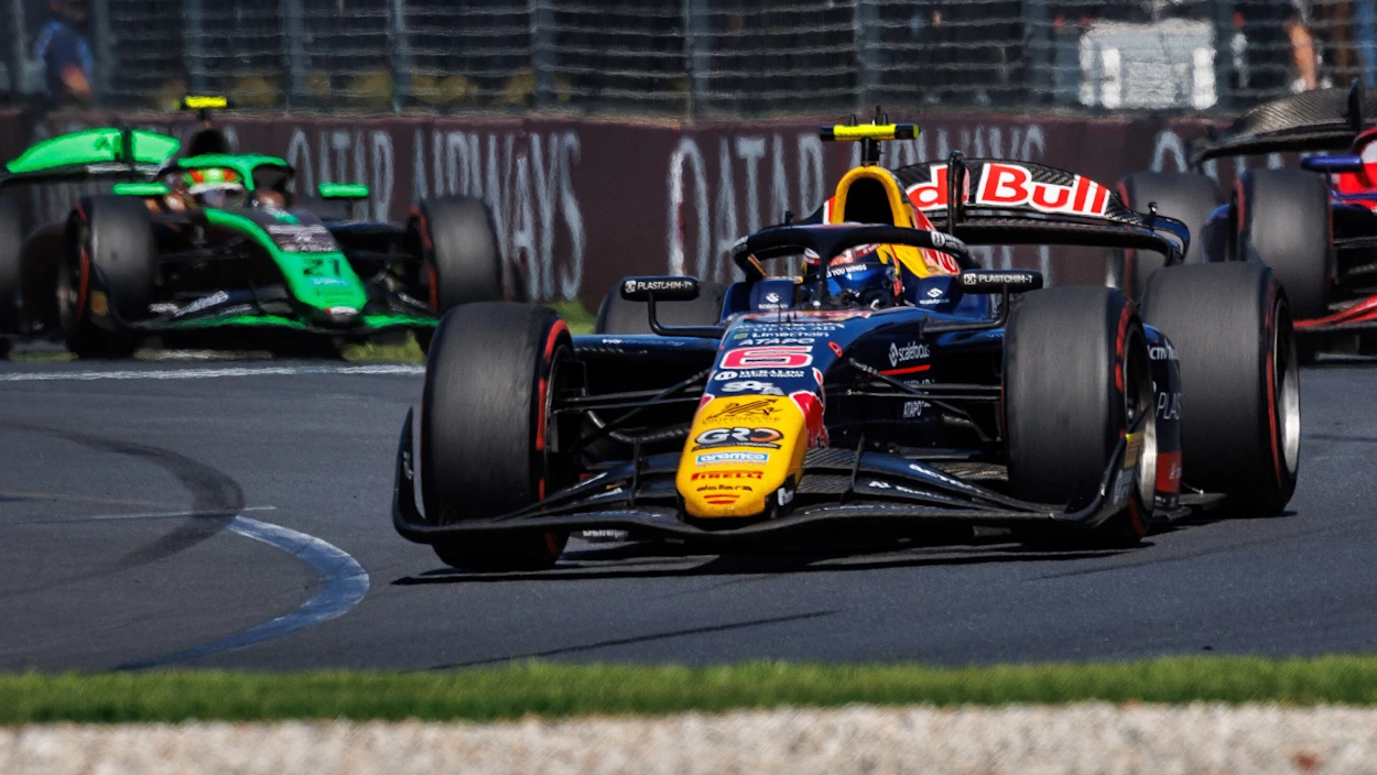 Grand Prix von Australien: Highlights Feature Rennen | Formel 2 - Stop 1