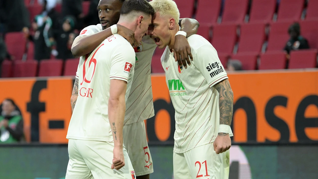 Highlights: Hallescher FC vs. FC Augsburg | DFB-Pokal - 1. Runde