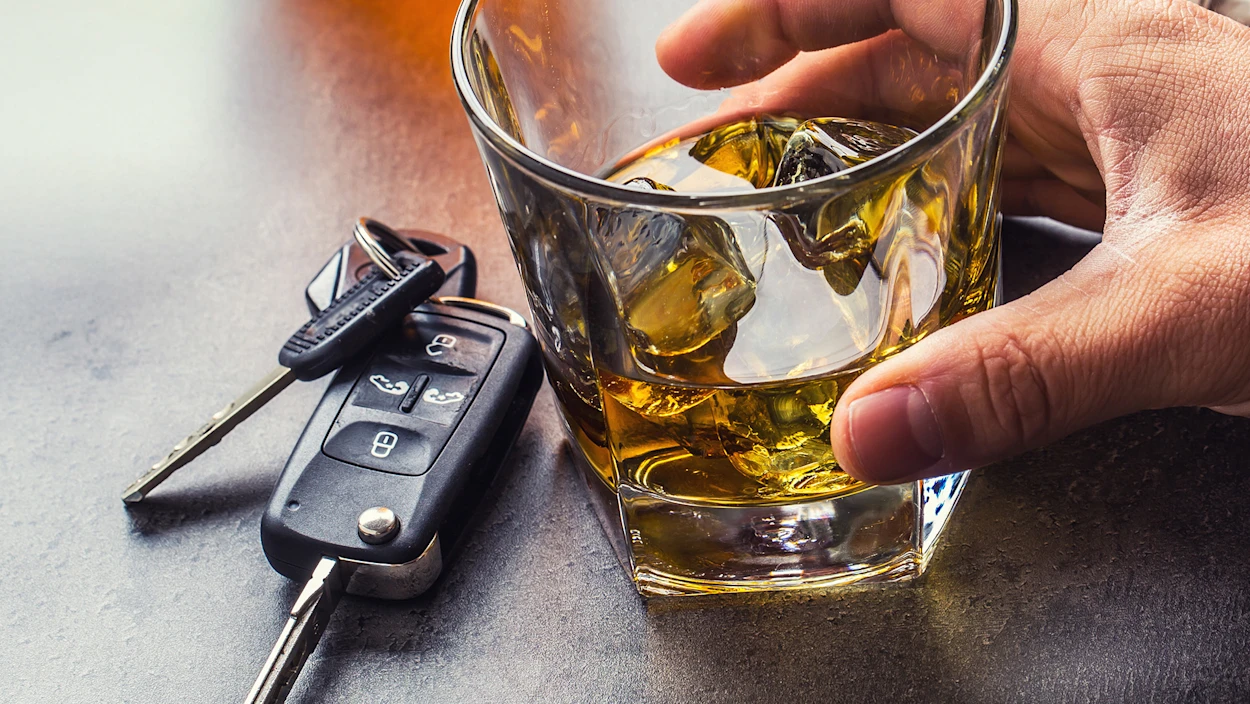 Alkolenker feiert Führerschein riskant