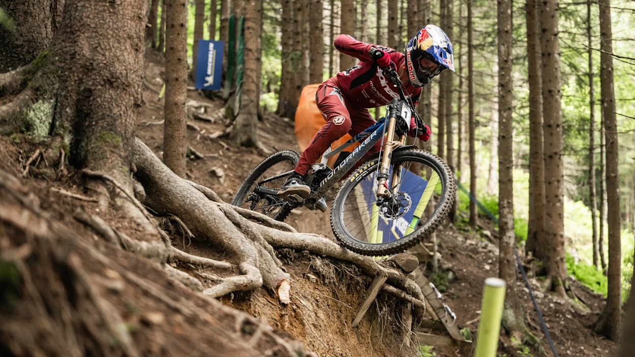 Whoop UCI Mountain Bike World Series - Saisonrückblick DHI 2025