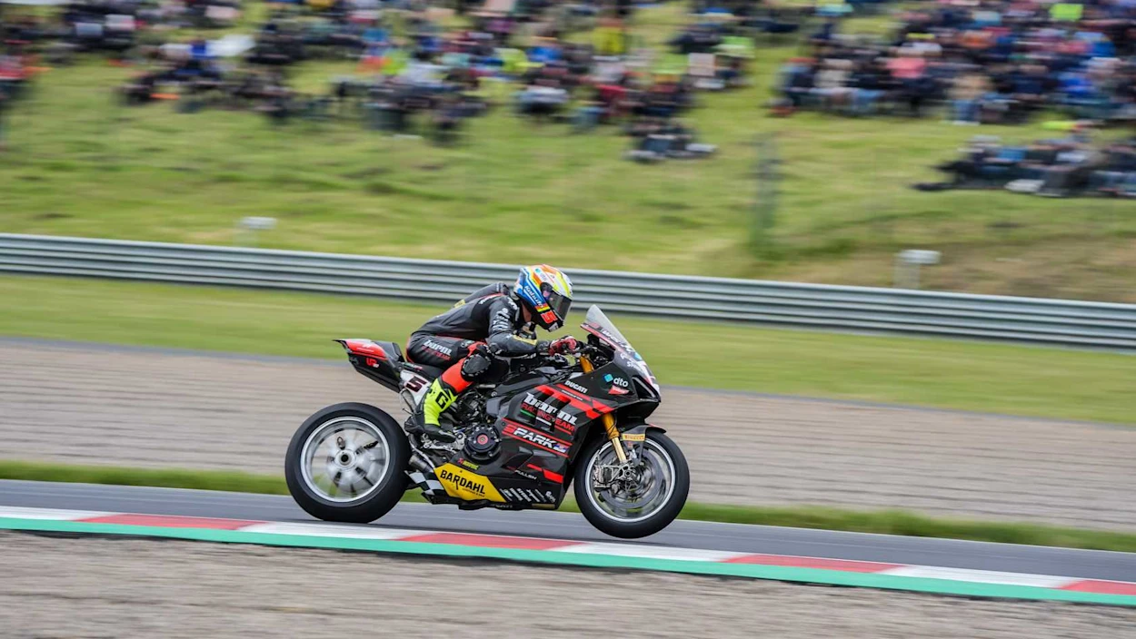 Motul Czech Round: Highlights Rennen 2 | FIM Superbike World Championship - Stop 5