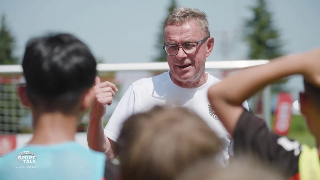 Trainieren mit dem Teamchef: Ralf Rangnick fördert den ÖFB-Nachwuchs